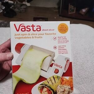 Vasta 2-in-1 Veggie & Fruit Sheet Slicer Noodle Slicer
